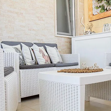 Niviera Bed & Breakfast Adelfia