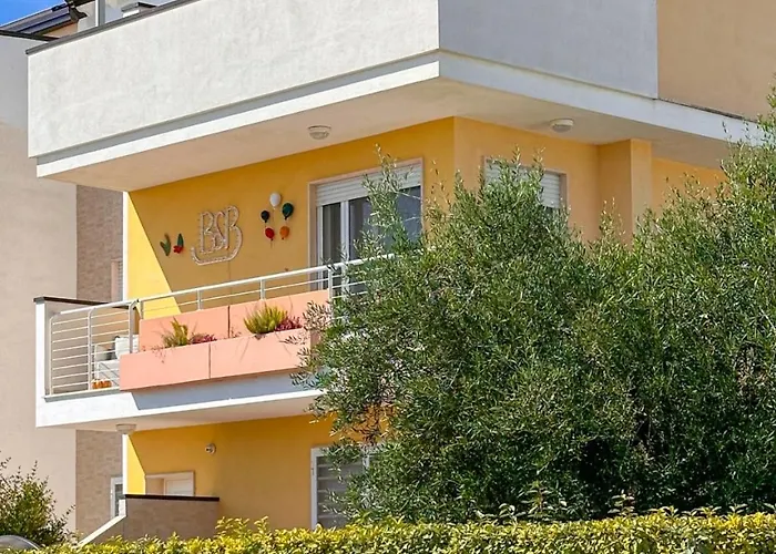 Niviera Oda ve Kahvaltı Adelfia